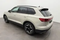 Volkswagen Touareg din 2024 cu 26.170 km - oferta VOL112113 - foto 13