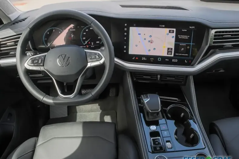 Volkswagen Touareg din 2024 cu 20.150 km - oferta VOL112114 - foto 8