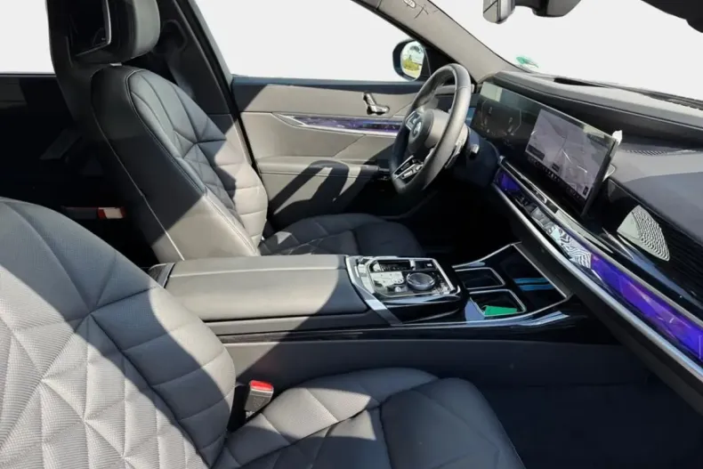 BMW 740 din 2024 cu 20.200 km - oferta BMW112117 - foto 9