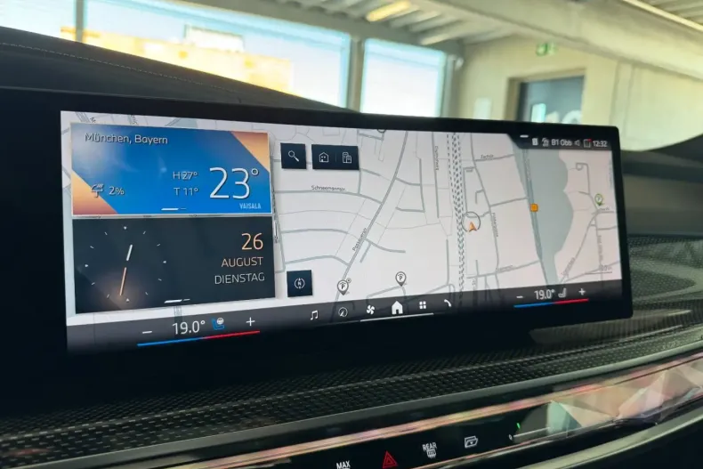 BMW 740 din 2025 cu 9.990 km - oferta BMW112120 - foto 20