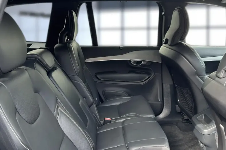 Volvo XC90 din 2022 cu 87.390 km - oferta VOL112121 - foto 18