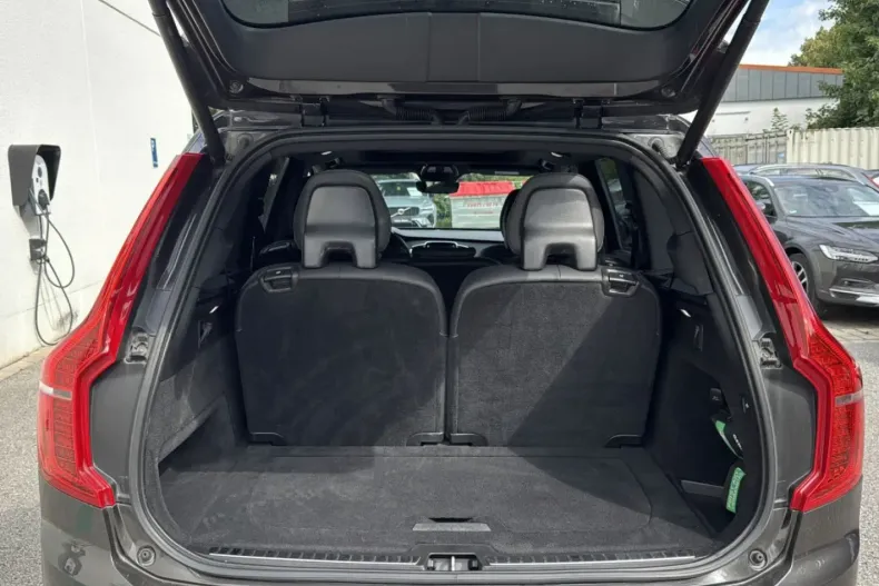 Volvo XC90 din 2022 cu 87.390 km - oferta VOL112121 - foto 21