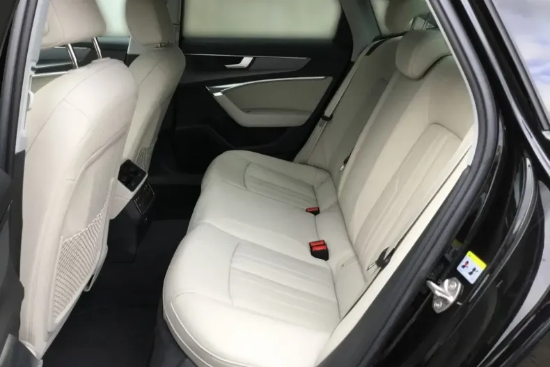 Audi A6 din 2022 cu 38.464 km - oferta AUD112124 - foto 13