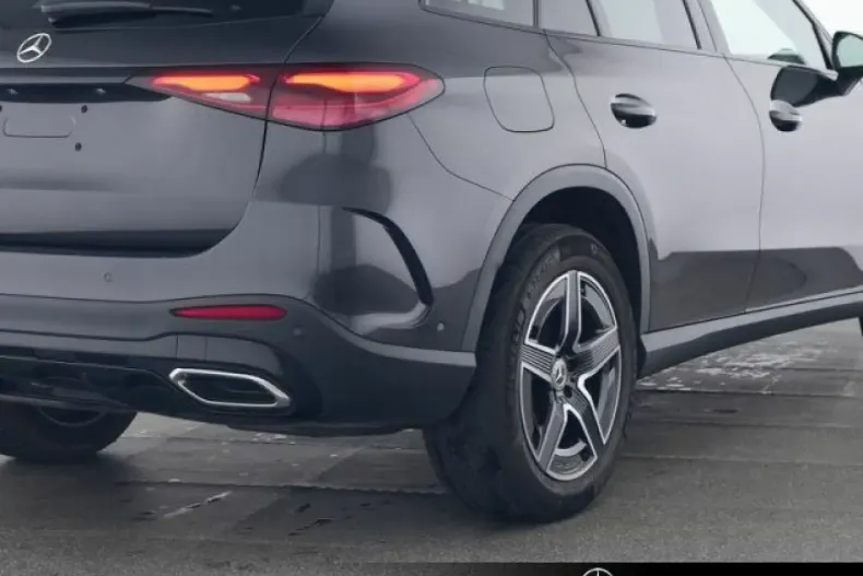 Mercedes-Benz GLC 220 din 2024 cu 30.872 km - oferta MER112132 - foto 4