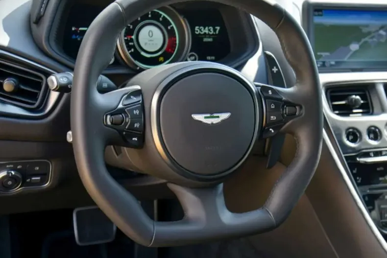 Aston Martin DB11 din 2023 cu 25.503 km - oferta AST112133 - foto 11