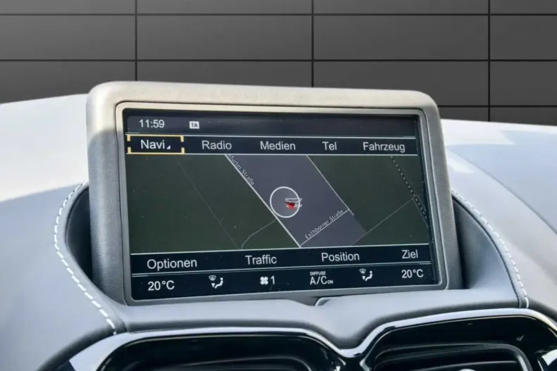 Aston Martin V8 Vantage din 2022 cu 14.200 km - oferta AST112135 - foto 20