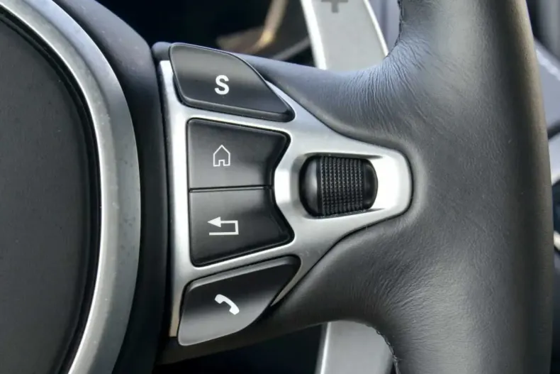 Aston Martin V8 Vantage din 2022 cu 14.200 km - oferta AST112135 - foto 24