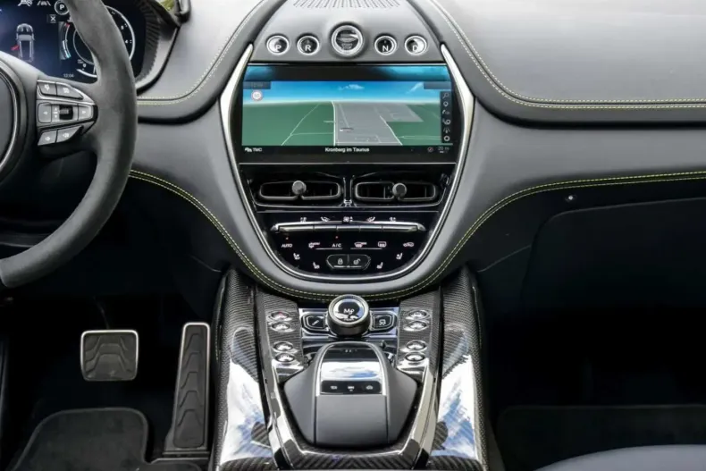 Aston Martin DBX din 2024 cu 12.799 km - oferta AST112136 - foto 9