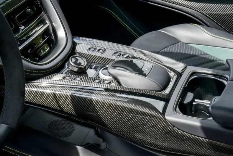 Aston Martin DBX din 2024 cu 12.799 km - oferta AST112136 - foto 19