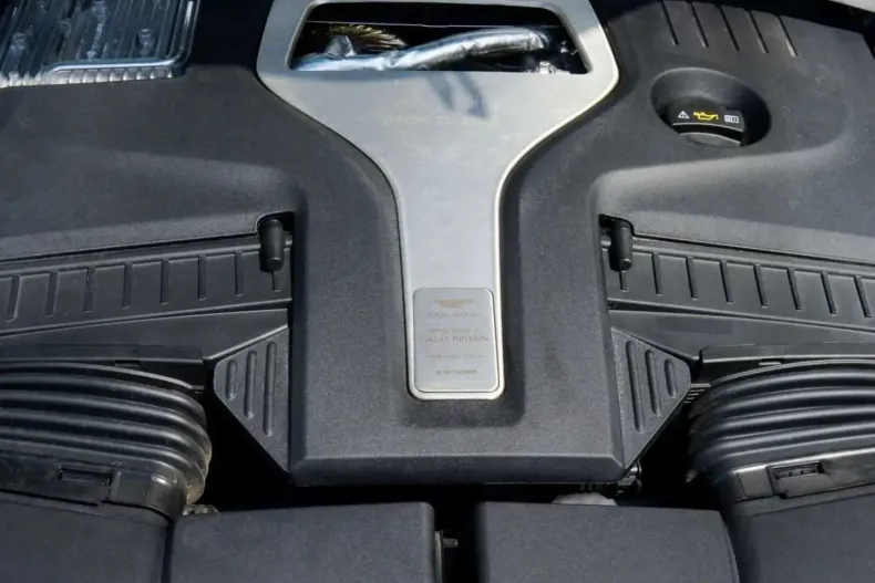 Aston Martin DBX din 2024 cu 12.799 km - oferta AST112136 - foto 27