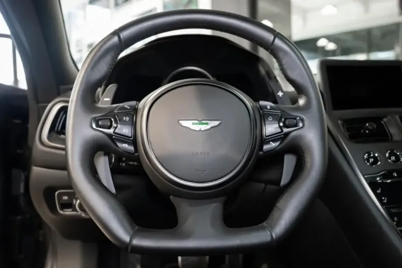 Aston Martin DB11 din 2020 cu 8.637 km - oferta AST112138 - foto 11