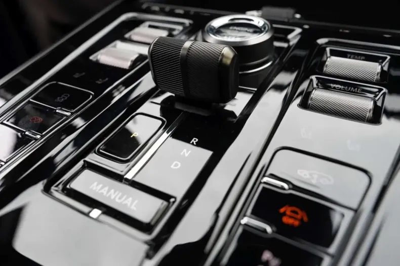 Aston Martin DBX din 2024 cu 8.500 km - oferta AST112140 - foto 14