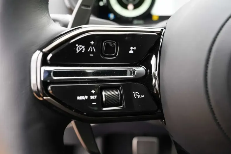 Aston Martin DBX din 2024 cu 8.500 km - oferta AST112140 - foto 27