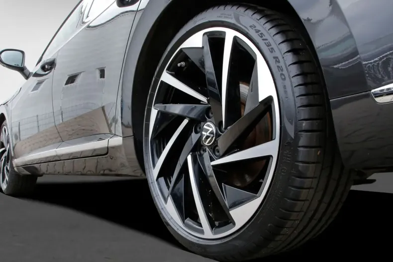 Volkswagen Arteon din 2024 cu 14.612 km - oferta VOL112144 - foto 4