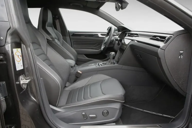 Volkswagen Arteon din 2024 cu 14.612 km - oferta VOL112144 - foto 6