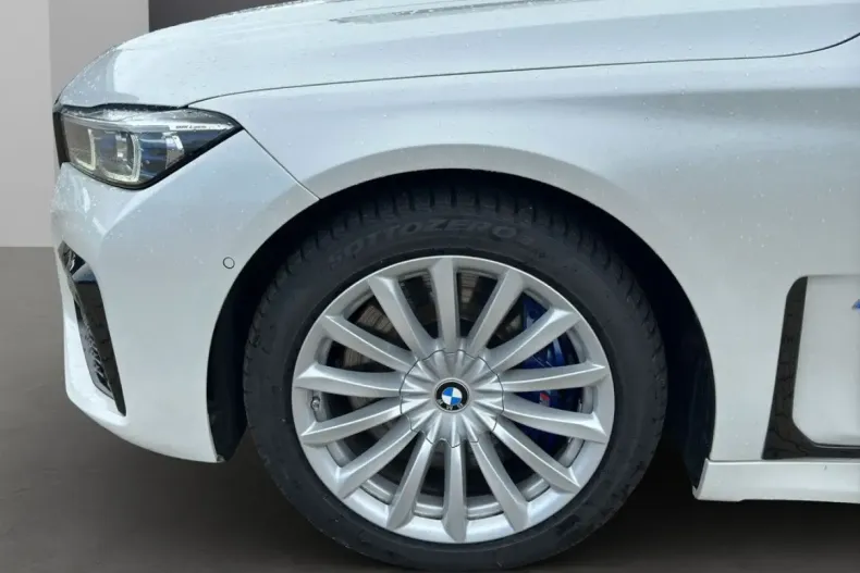 BMW 750 din 2022 cu 98.353 km - oferta BMW112148 - foto 4