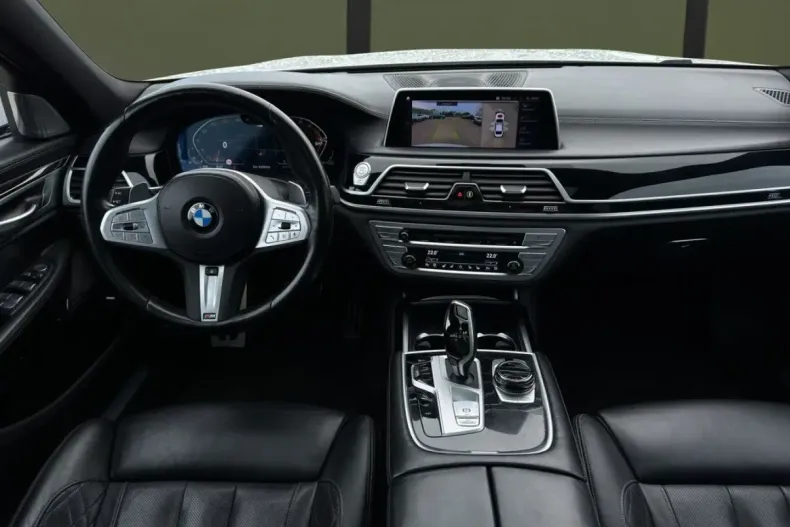 BMW 750 din 2022 cu 98.353 km - oferta BMW112148 - foto 8