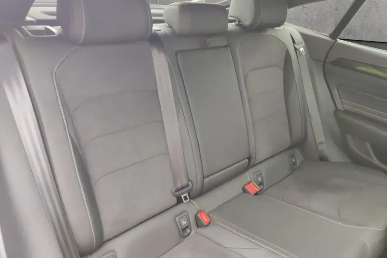 Volkswagen Arteon din 2024 cu 24.624 km - oferta VOL112149 - foto 18