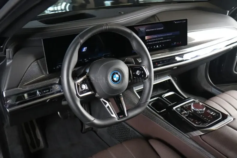 BMW 750 din 2024 cu 17.500 km - oferta BMW112155 - foto 6