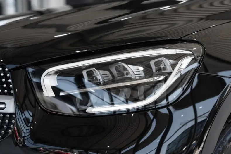 Mercedes-Benz GLC 300 din 2022 cu 33.432 km - oferta MER112170 - foto 8