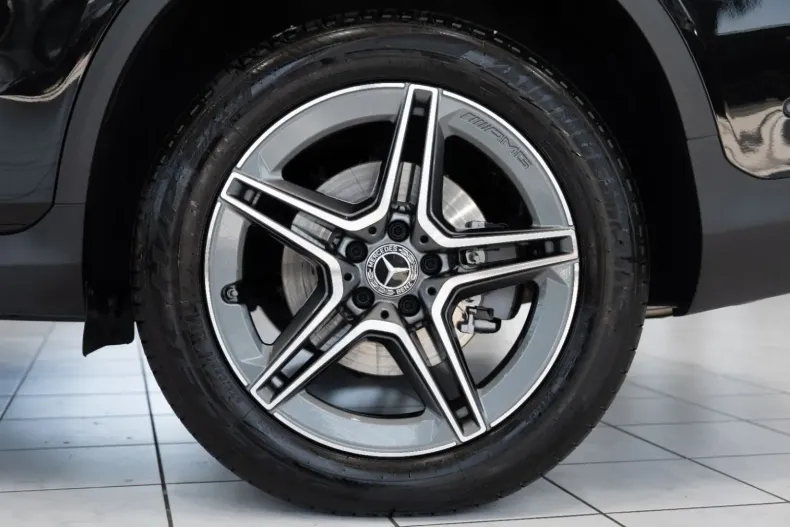 Mercedes-Benz GLC 300 din 2022 cu 33.432 km - oferta MER112170 - foto 11