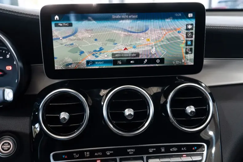 Mercedes-Benz GLC 300 din 2022 cu 33.432 km - oferta MER112170 - foto 19