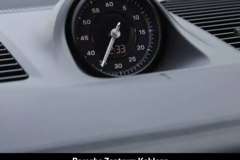 Porsche Cayenne din 2023 cu 19.850 km - oferta POR112171 - foto 24