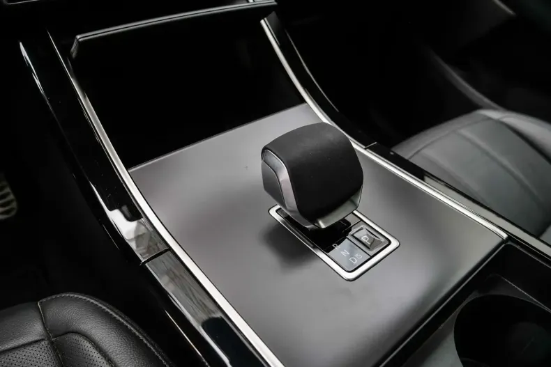 Land Rover Range Rover Evoque din 2024 cu 10.500 km - oferta LAN112176 - foto 17