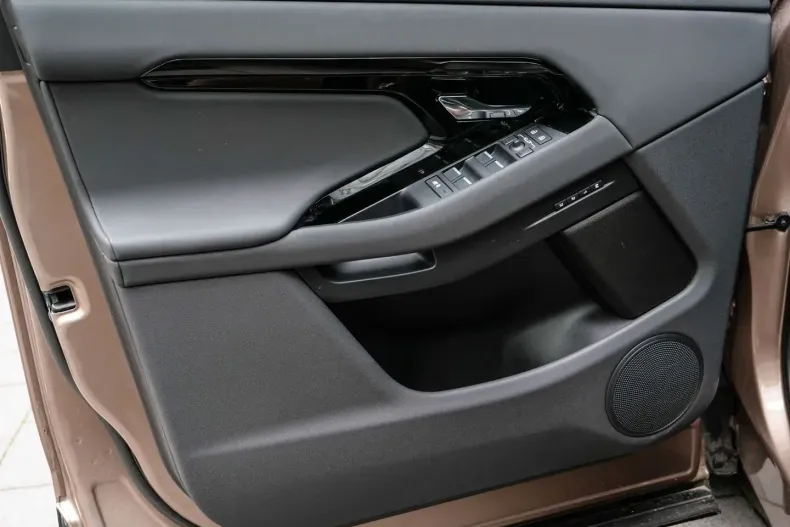 Land Rover Range Rover Evoque din 2024 cu 10.500 km - oferta LAN112176 - foto 18