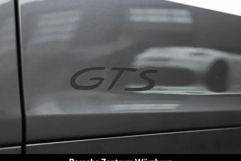 Porsche Cayenne din 2022 cu 61.900 km - oferta POR112177 - foto 11