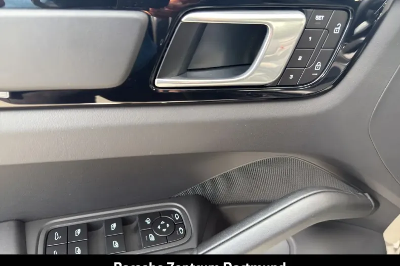 Porsche Cayenne din 2021 cu 22.182 km - oferta POR112182 - foto 16