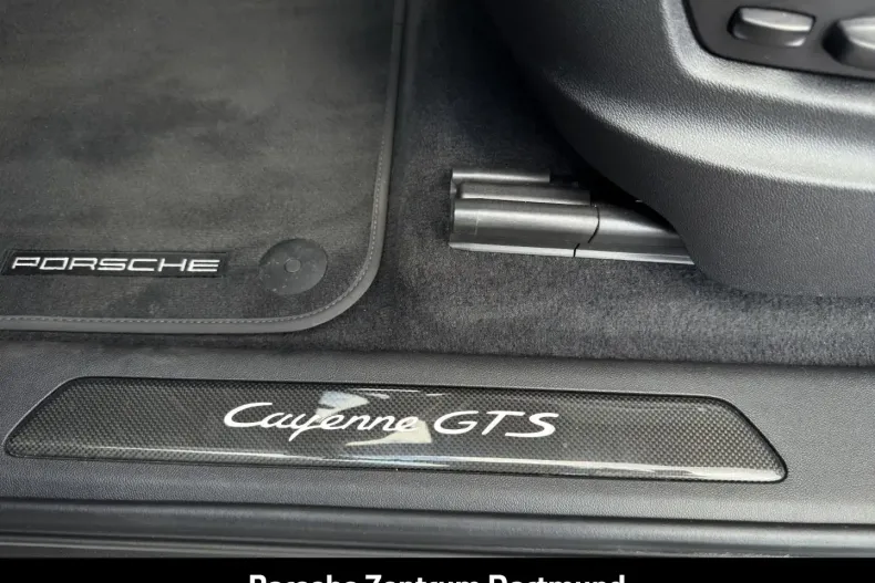 Porsche Cayenne din 2021 cu 22.182 km - oferta POR112182 - foto 22