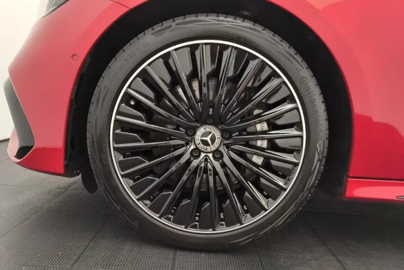 Mercedes-Benz E 300 din 2024 cu 51.579 km - oferta MER112183 - foto 5