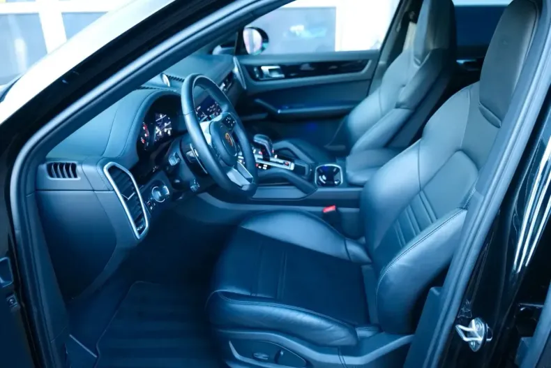 Porsche Cayenne din 2022 cu 32.300 km - oferta POR112184 - foto 12