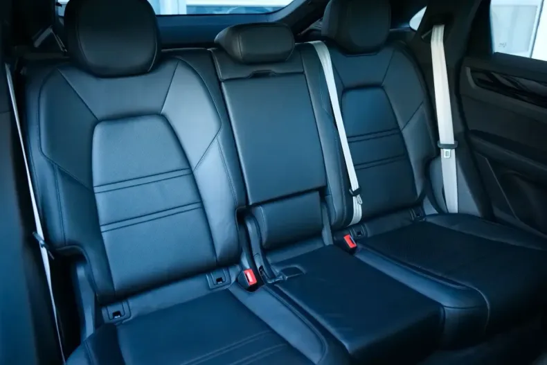 Porsche Cayenne din 2022 cu 32.300 km - oferta POR112184 - foto 26