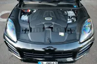 Porsche Cayenne din 2022 cu 32.300 km - oferta POR112184 - foto 35