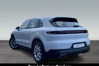 Porsche Cayenne din 2024 cu 2.600 km - oferta POR112191 - foto 3