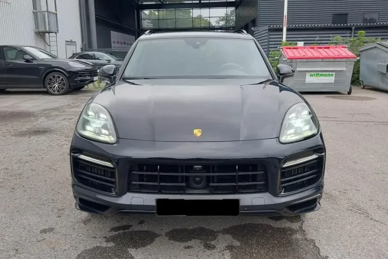 Porsche Cayenne din 2022 cu 59.644 km - oferta POR112204 - foto 2