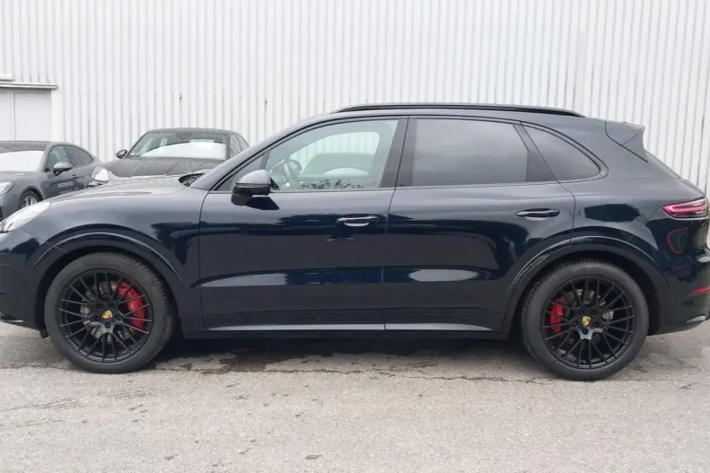 Porsche Cayenne din 2022 cu 59.644 km - oferta POR112204 - foto 6