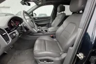Porsche Cayenne din 2022 cu 59.644 km - oferta POR112204 - foto 9