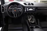 Porsche Cayenne din 2021 cu 62.300 km - oferta POR112210 - foto 2