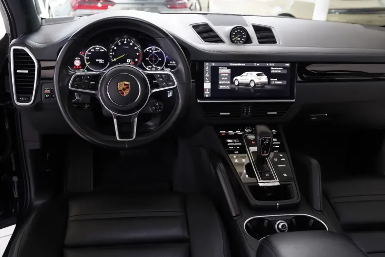 Porsche Cayenne din 2021 cu 62.300 km - oferta POR112210 - foto 2