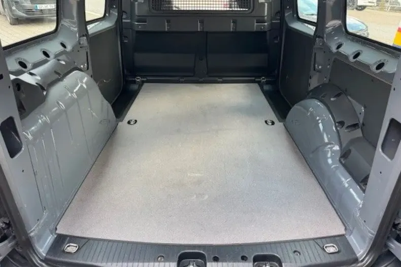 Volkswagen Caddy Maxi din 2023 cu 8.980 km - oferta VOL112225 - foto 6