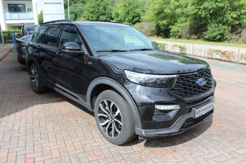 Ford Explorer din 2021 cu 81.220 km - oferta FOR112226 - foto 1