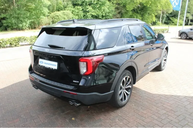 Ford Explorer din 2021 cu 81.220 km - oferta FOR112226 - foto 4
