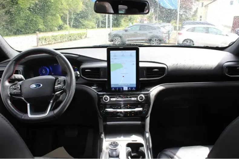 Ford Explorer din 2021 cu 81.220 km - oferta FOR112226 - foto 8