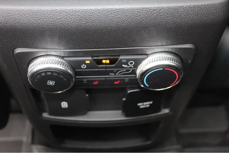 Ford Explorer din 2021 cu 81.220 km - oferta FOR112226 - foto 21