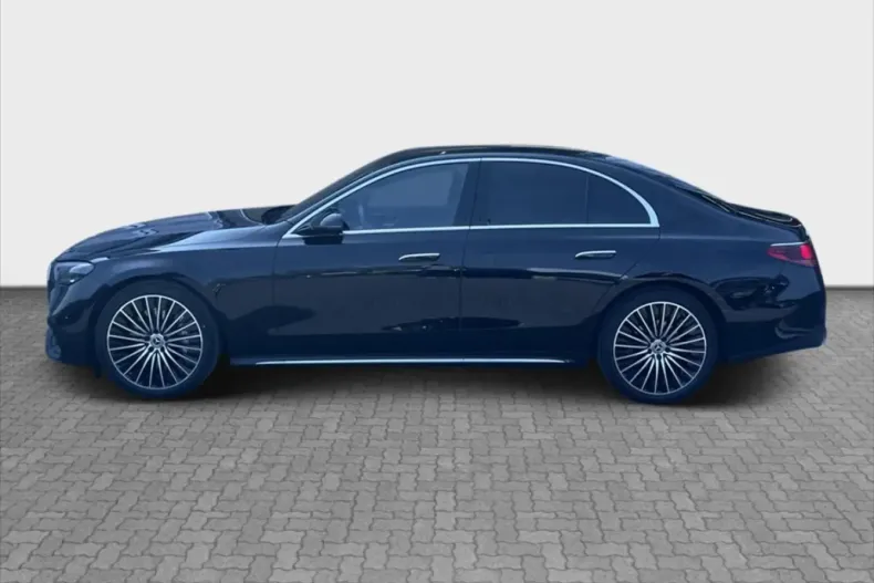 Mercedes-Benz E 220 din 2024 cu 9.075 km - oferta MER112228 - foto 2