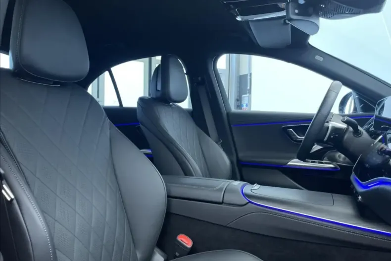 Mercedes-Benz E 220 din 2024 cu 9.075 km - oferta MER112228 - foto 13