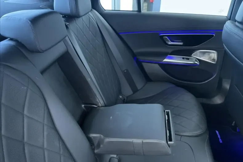 Mercedes-Benz E 220 din 2024 cu 9.075 km - oferta MER112228 - foto 15